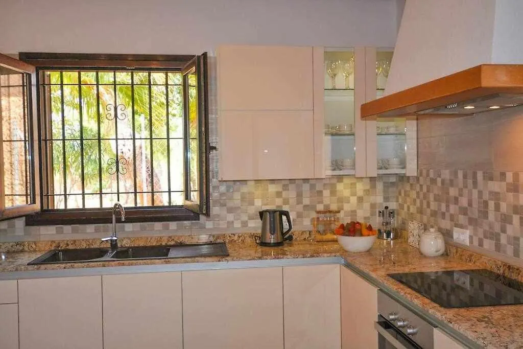 Villa Con Piscina Bbq Terraza Y Wifi Santanyi 0*,